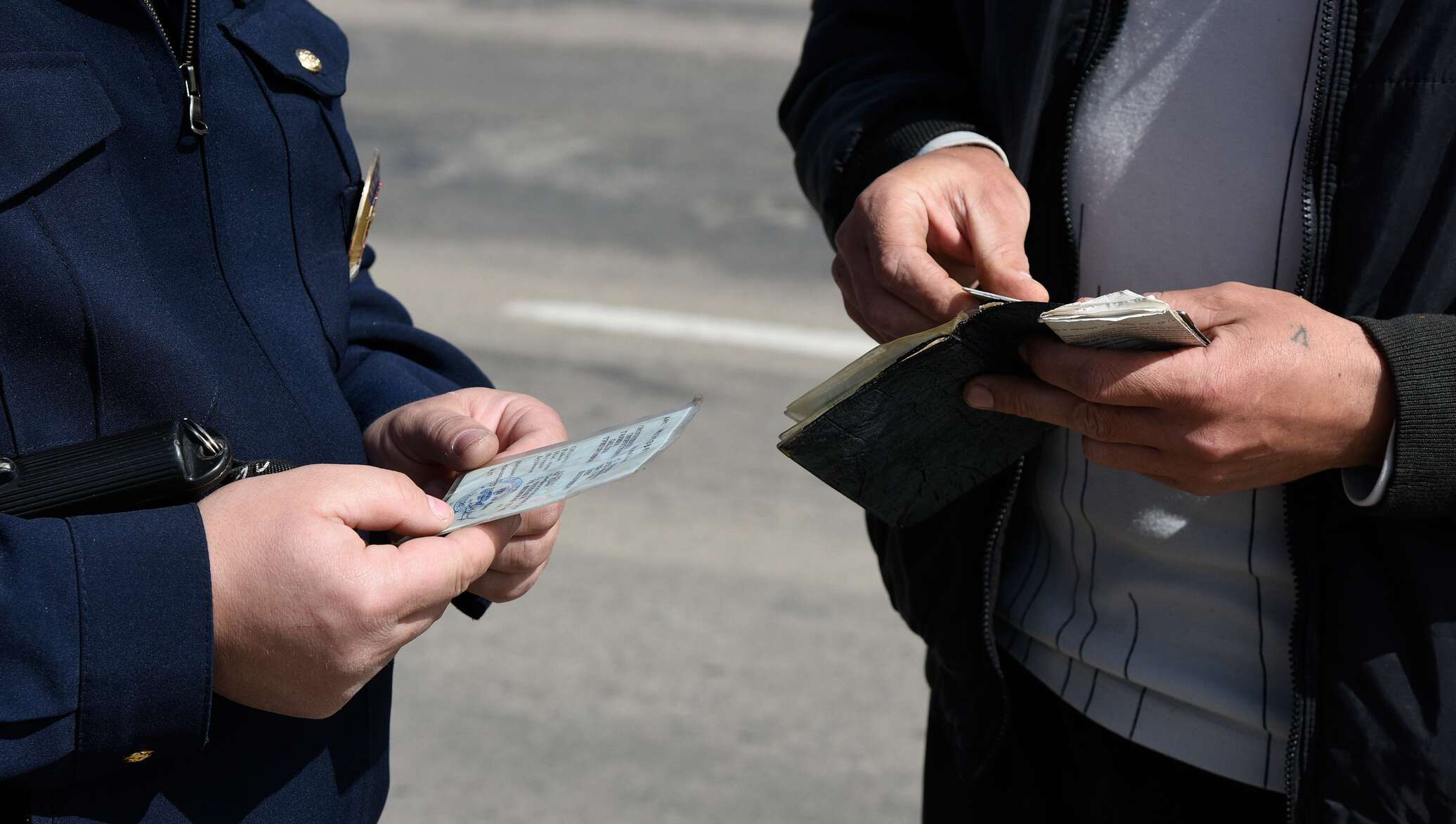В Яковлевском округе в отношении водителя возбуждено уголовное дело за покушение на дачу взятки сотруднику Госавтоинспекции.