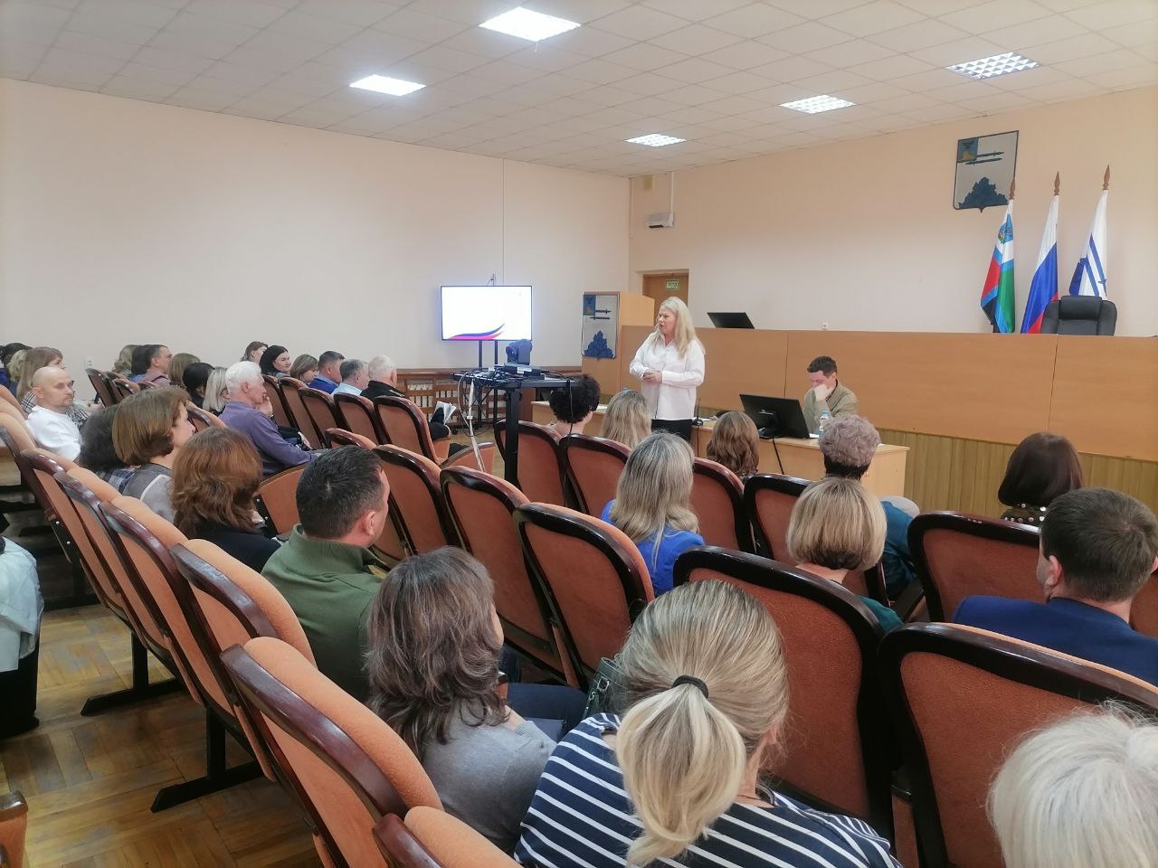 Ассоциация «Совет муниципальных образований Белгородской области» провела обучающее мероприятие для представителей ТОС и НКО Яковлевского муниципального округа по участию во Всероссийской муниципальной премии «Служение»..