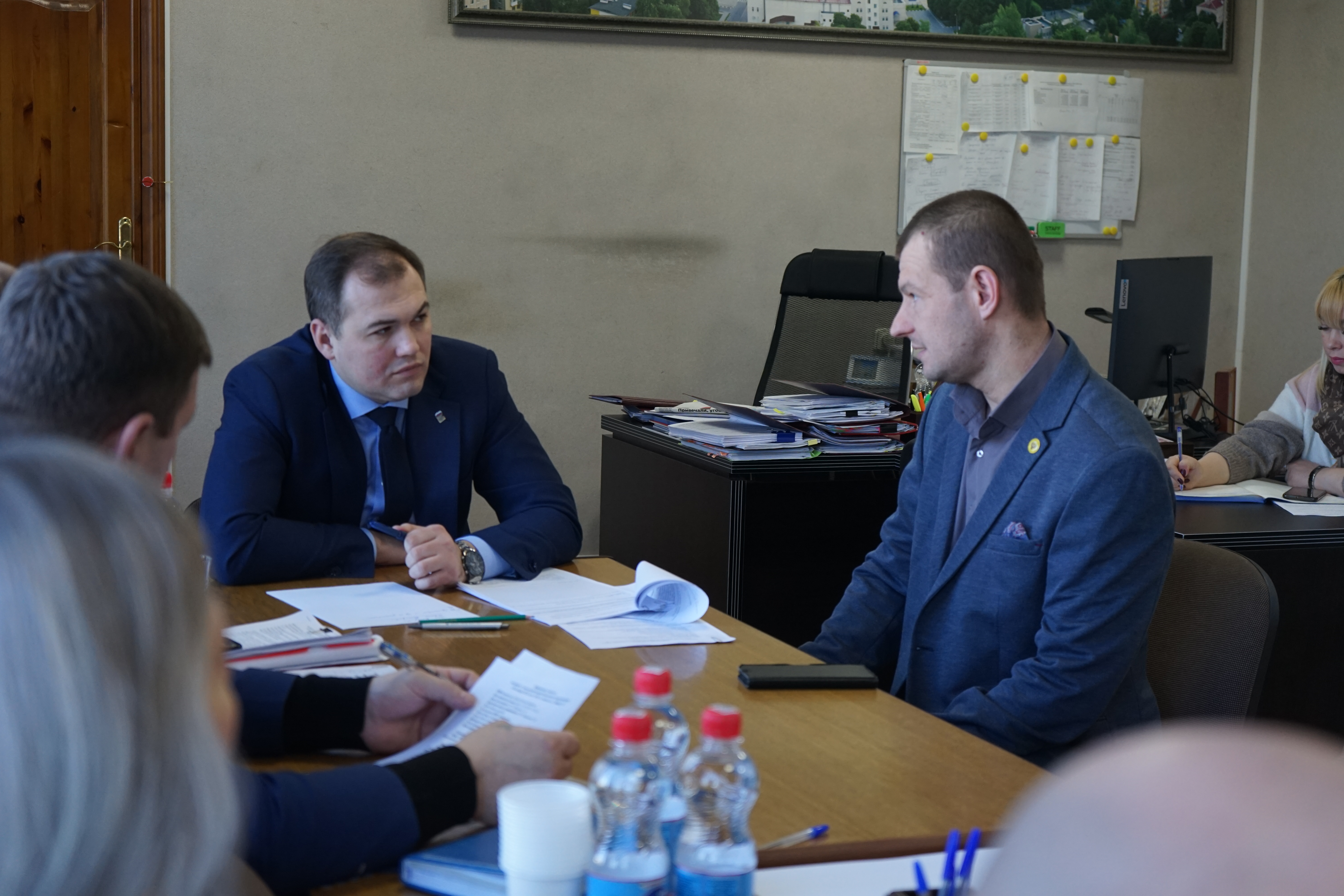 Глава администрации Яковлевского городского округа встретился с заместителем председателя историко-поискового клуба «Патриот».